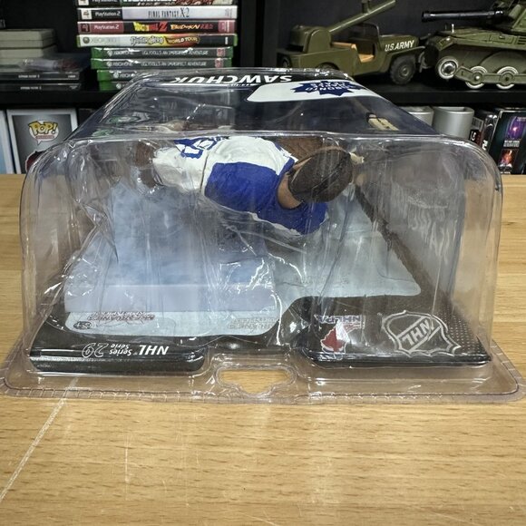 Terry Sawchuk Toronto Maple Leafs NHL Series 29 McFarlane - Picture 4 of 5